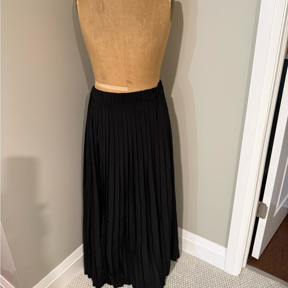 Banana Republic Black Maxi Skirt